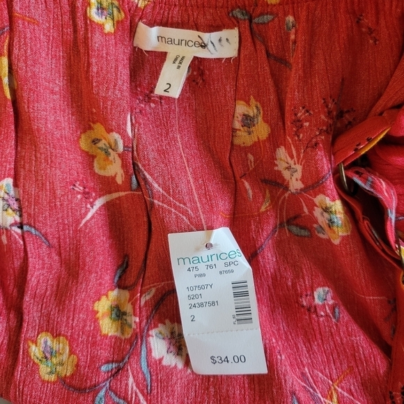New maurices size 2x red floral off shoulders top - Picture 6 of 7